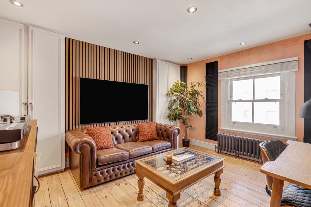 Apartment in London - More