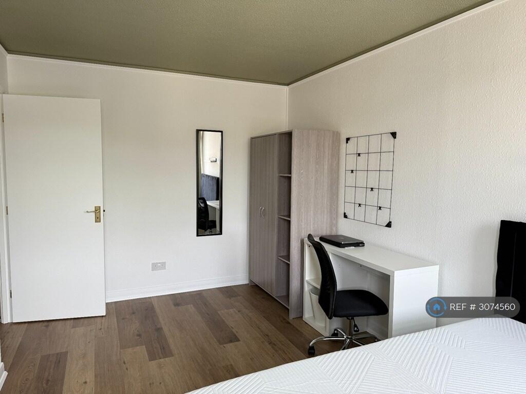 Apartment in Bath - View 2