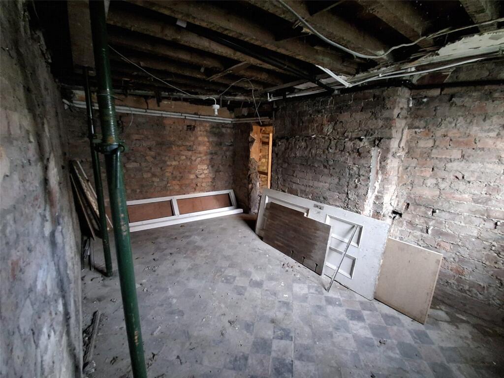 Apartment in Liverpool - View 4