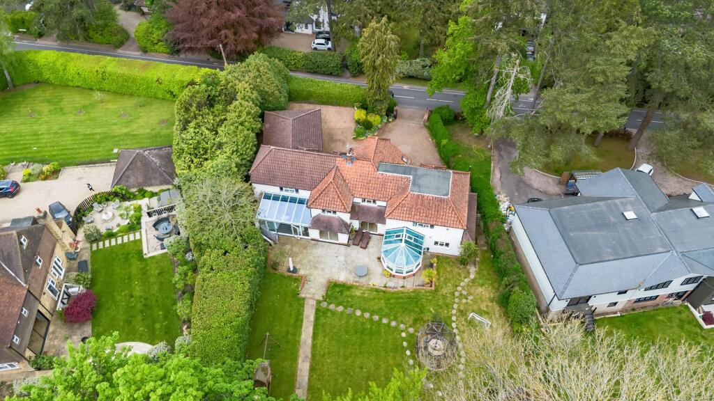 Woodland Way, Kingswood, KT20. 6 bedroom detached house for sale