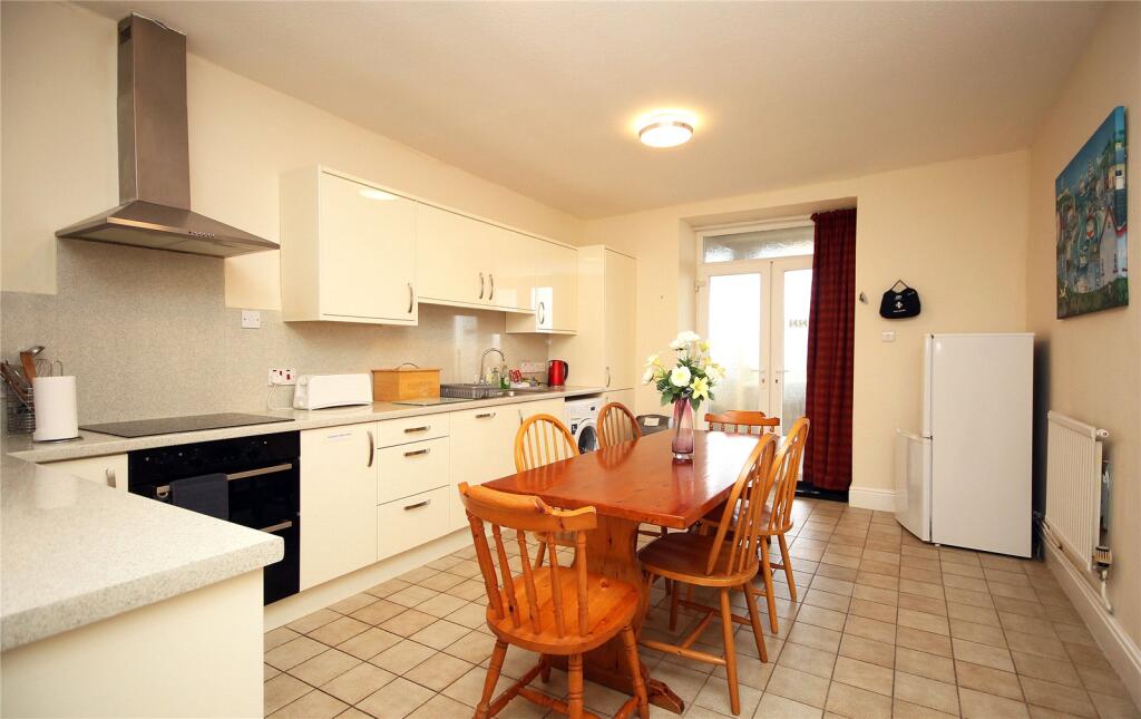 Lon Isallt, Trearddur Bay, Holyhead, Isle of Anglesey, LL65 photo 2