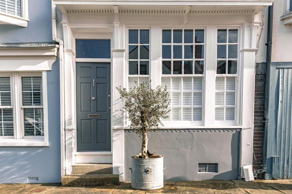 House in Portsmouth, Old Portsmouth - View 3