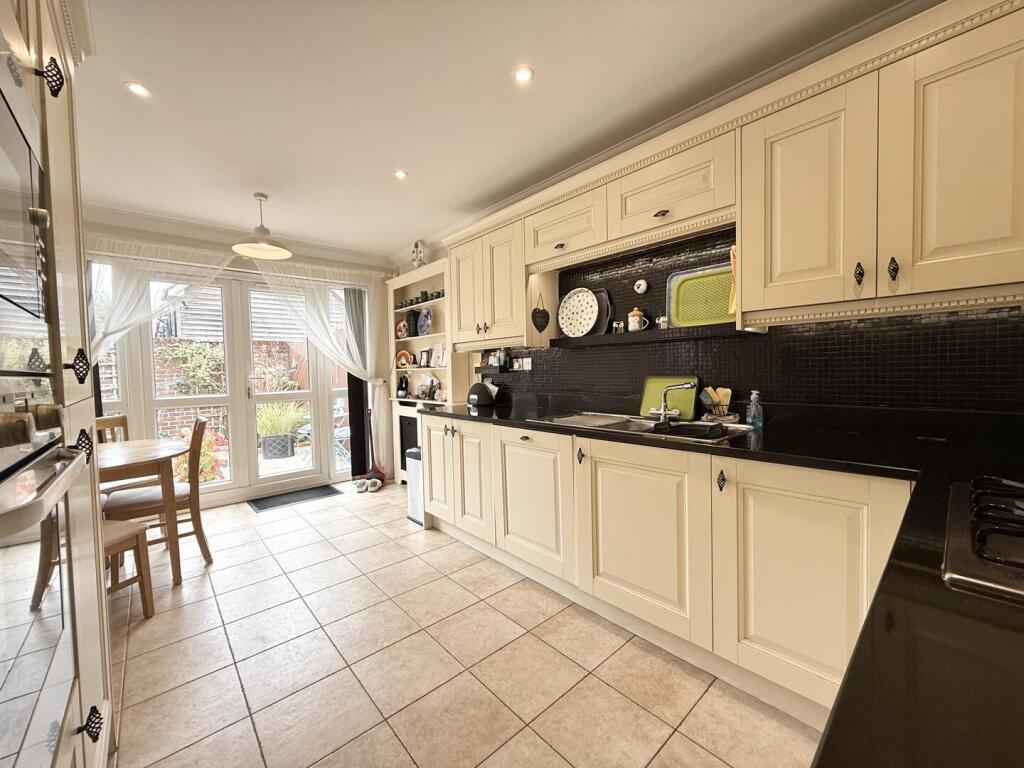 House in Christchurch, Purewell - View 2