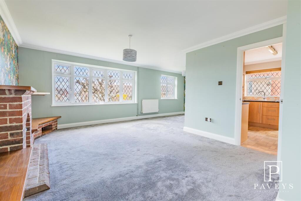 Dugmore Avenue, Kirby-Le-Soken, Frinton-On-Sea photo 4