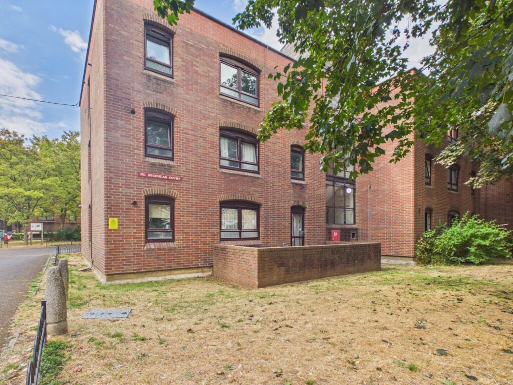 Main image of property: 5 St. Nicholas Court, Gloucester