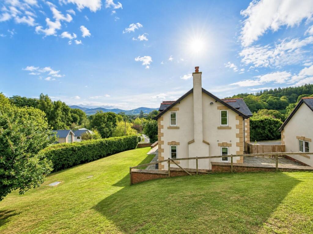 House in Llandudno - View 2