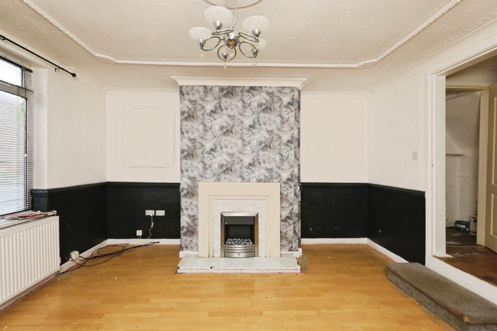 House in Doncaster - View 2