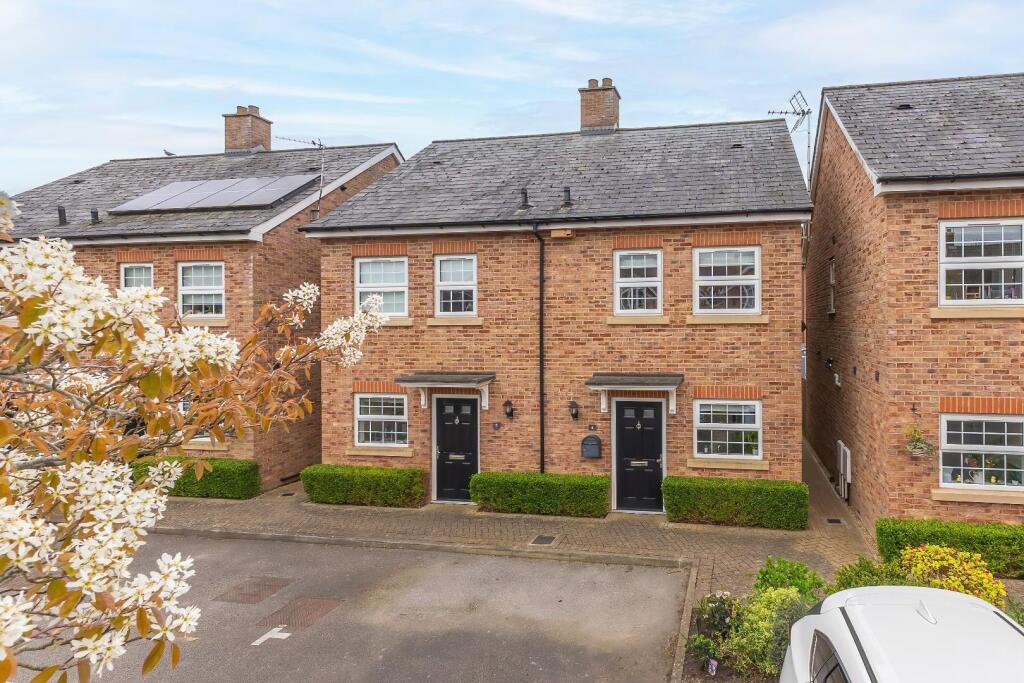 Main image of property: Jubilee Gardens, Tring