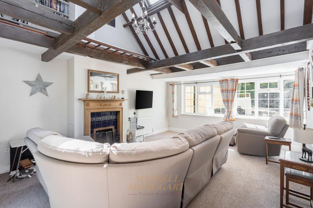 Turners Hill Road, Worth, RH10 - View 5