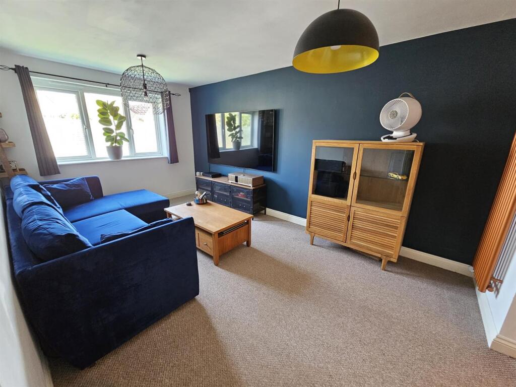 Apartment in Kettering, Brambleside - View 2