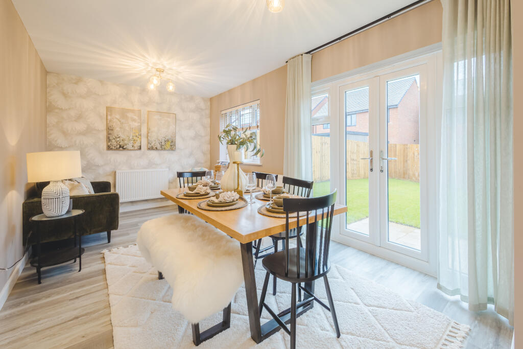 Lawrence Avenue, Shrivenham, SN6 photo 3