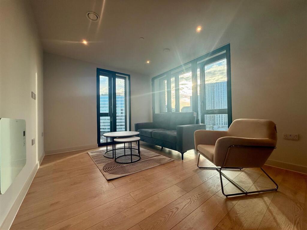 Apartment in Manchester - View 4