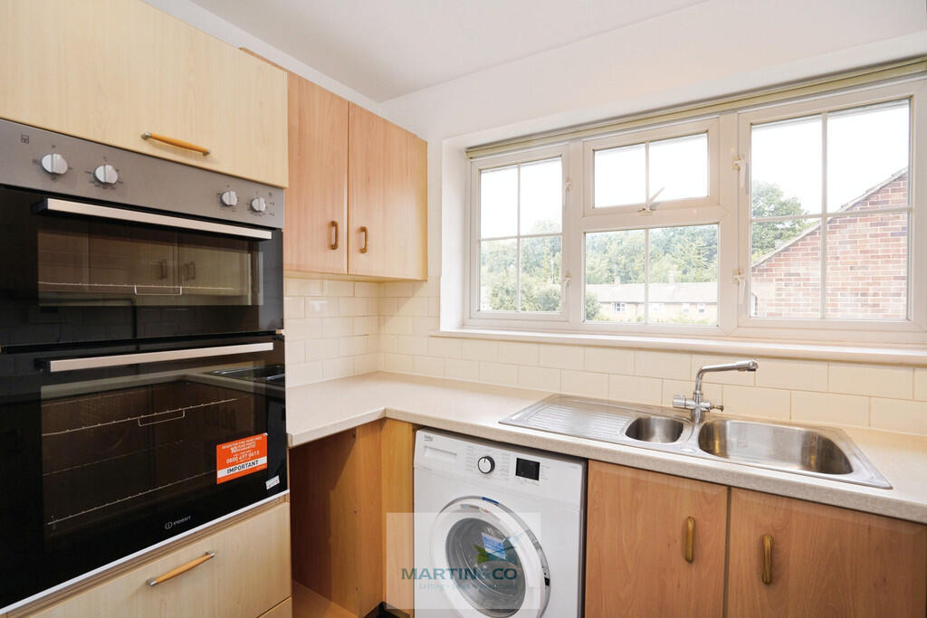 Apartment in St Albans - View 4