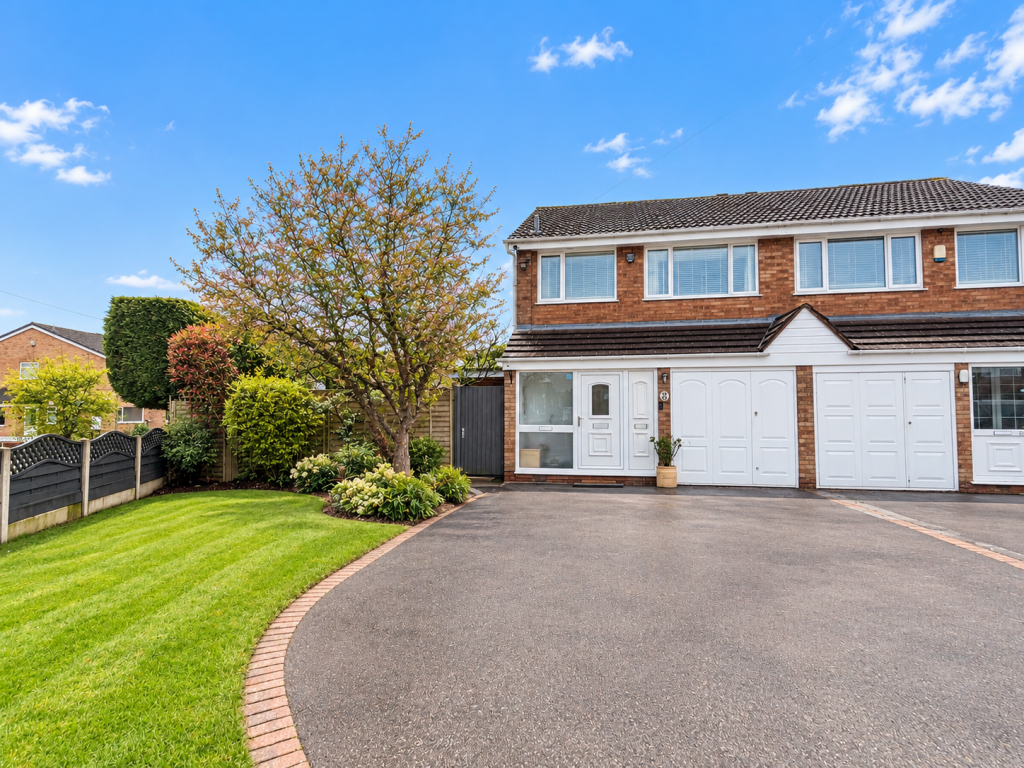 Main image of property: Heath Rise, Birmingham, B14 4TD