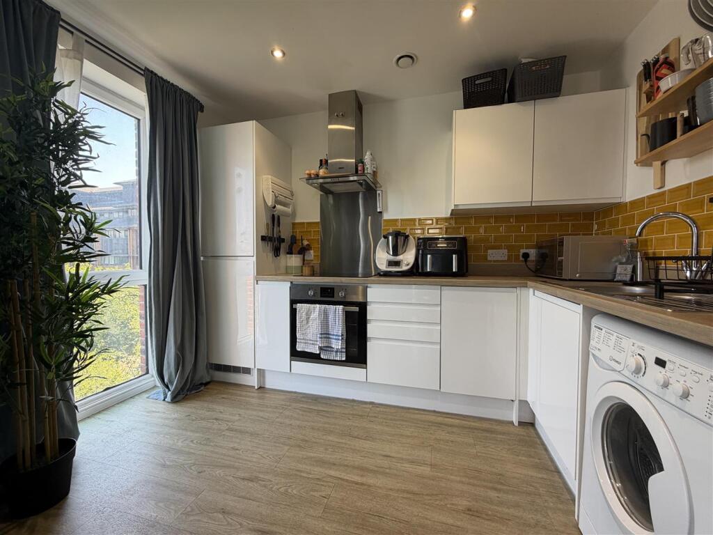 Schooner Drive, Cardiff - View 5