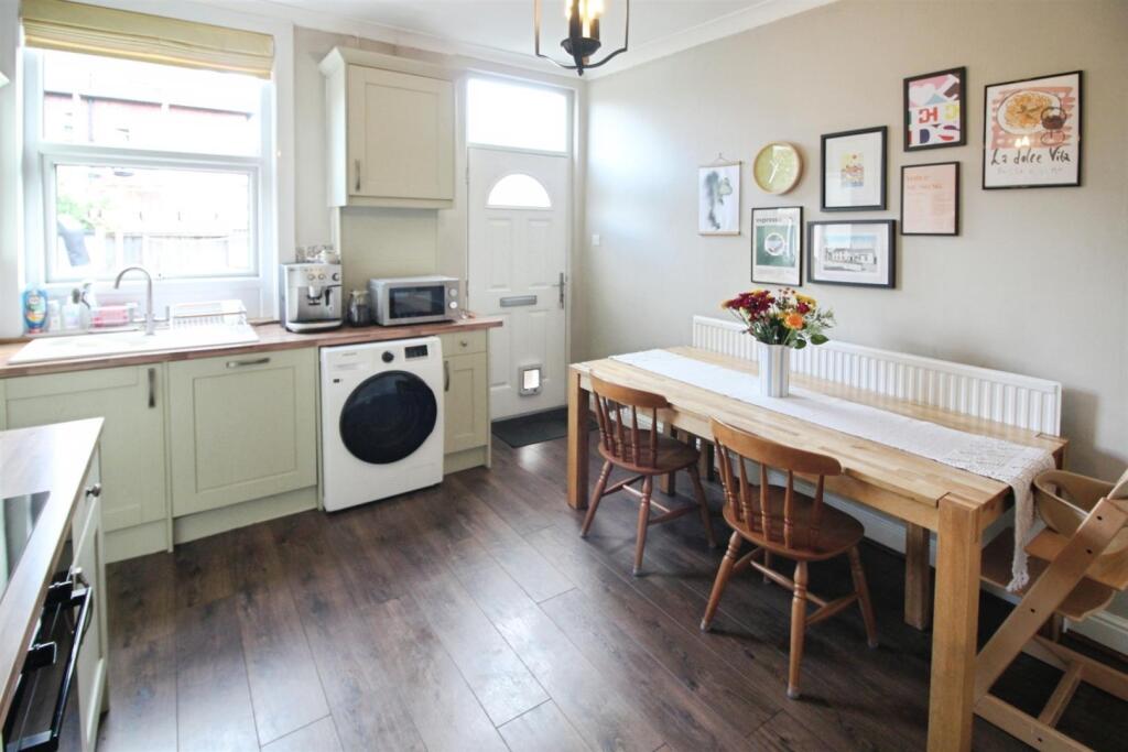 House in Leeds - View 4
