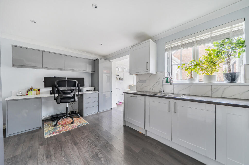 Arlington Road, Walton Cardiff, Tewkesbury - More
