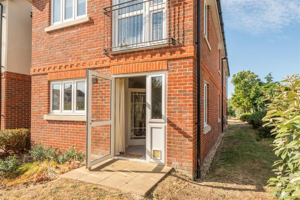 Apartment in Chichester, East Wittering - View 5