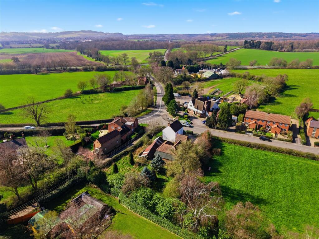 Main Street, Oxton - View 5