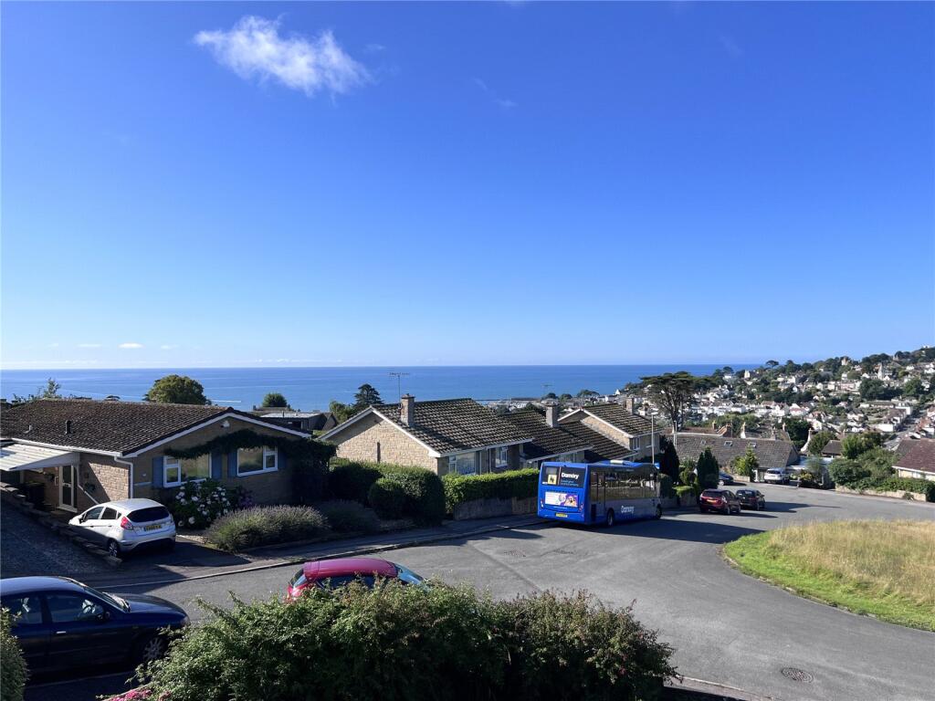 Apartment in Lyme Regis, Dorset - View 3