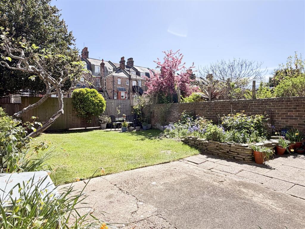 Apartment in Eastbourne, Little Chelsea, Upperton - View 5