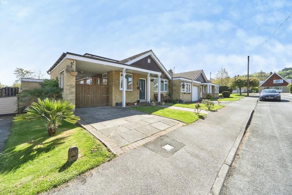 Main image of property: Park Square, Pool in Wharfedale, Otley, LS21