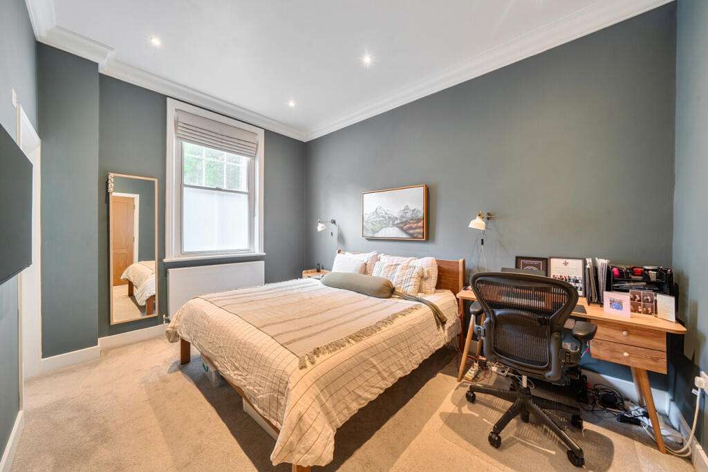 Apartment in London, Brondesbury Park, Queen's Park - View 4