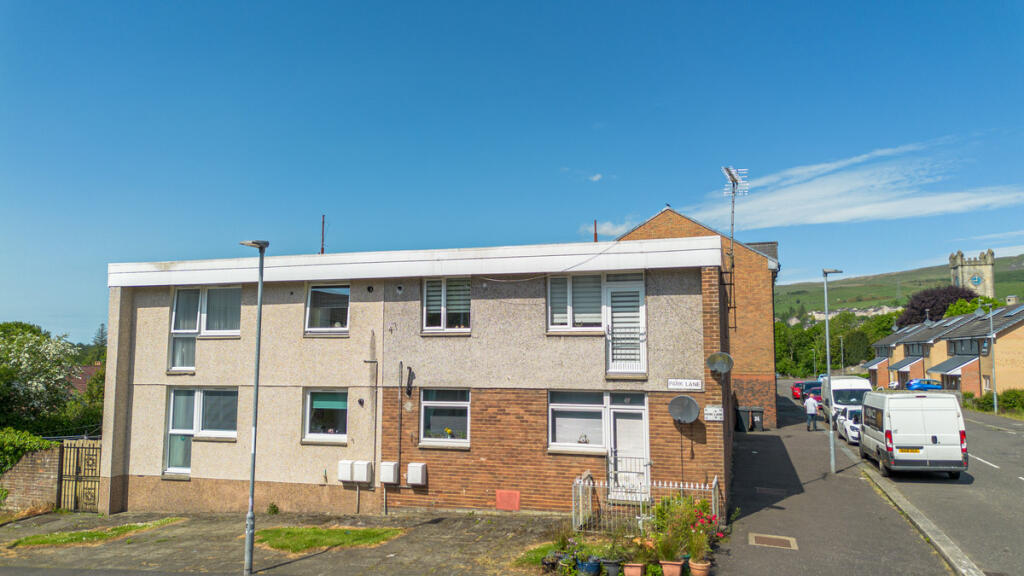 Main image of property: 15 Park Lane, Kilsyth G65 0JY