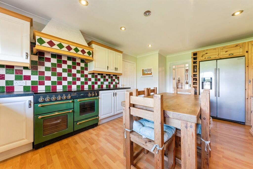 House in South Kesteven, Fulbeck - More