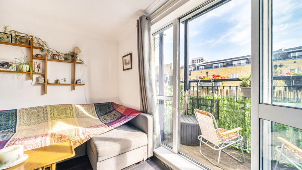 Apartment in London - View 5