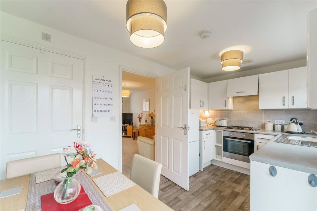 Woodville Way, Knottingley, West Yorkshire, WF11 photo 3