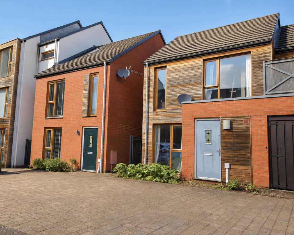 Oberon Grove, Street, Street