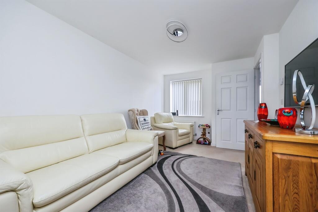 House in Ashfield, Hucknall - View 2