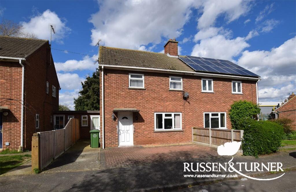 2-bed semi-detached on Mariners Way, King's Lynn, PE30 2NY, £175,000