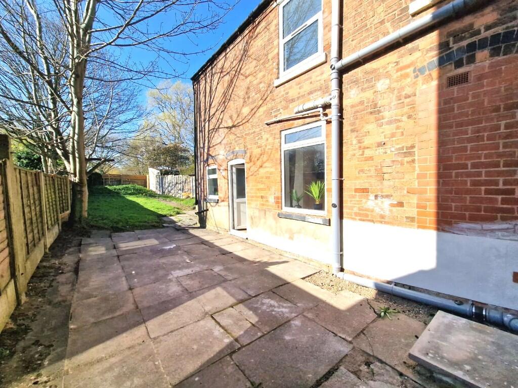 6 bedroom house share for rent