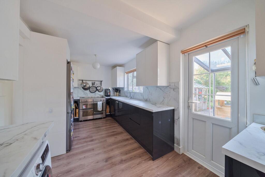 House in Kingston upon Thames - View 5