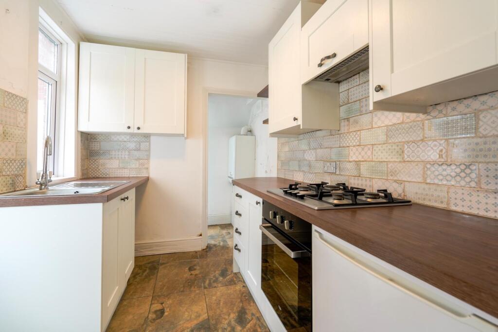 Apartment in North Tyneside, North East - View 3