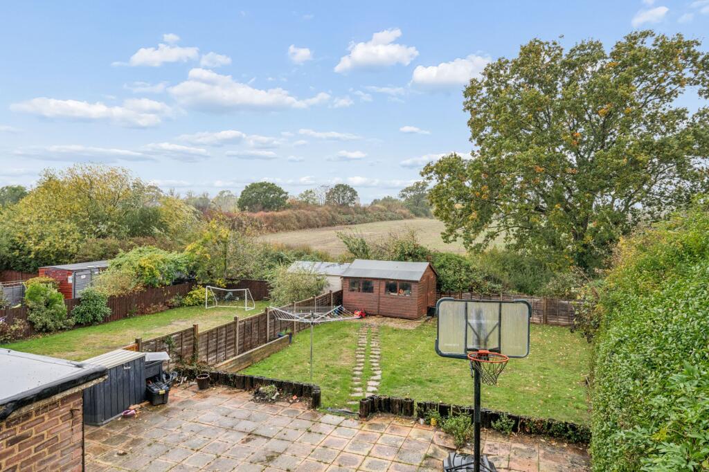 Bournehall Avenue, Bushey, WD23 photo 4