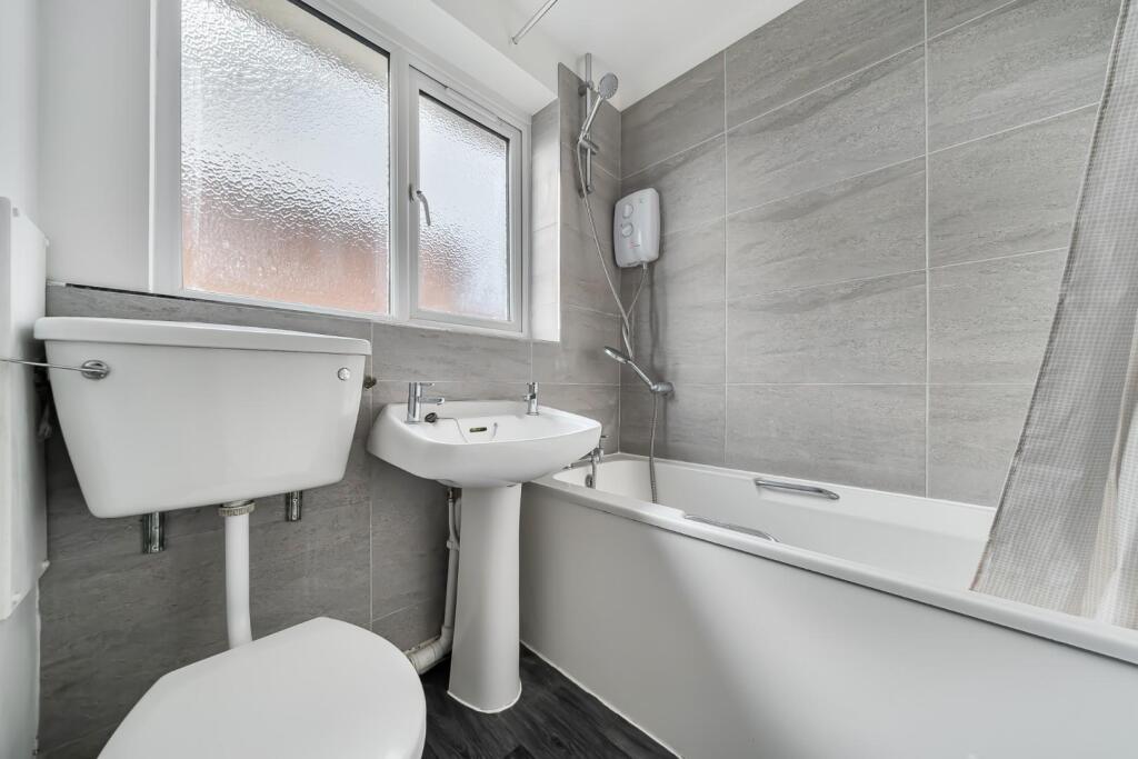 House in Maidstone, Headcorn - More