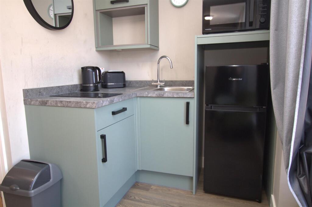Apartment in Middlesbrough, Middlehaven - View 2