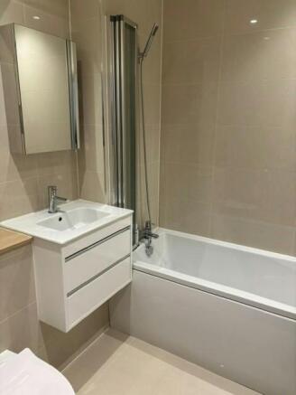 Bathroom.jpg