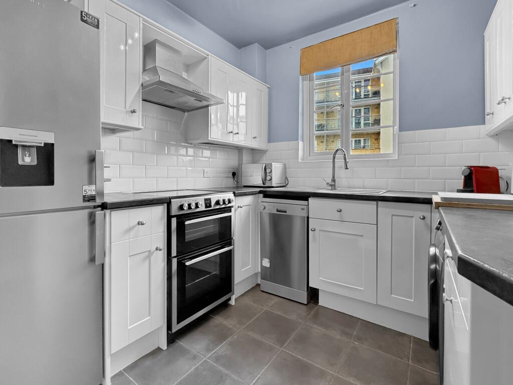 Apartment in Cowes, Isle of Wight - View 4