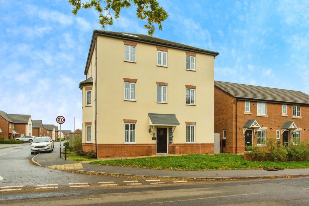 Main image of property: Beaminster Avenue, PRESTON, Lancashire, PR4