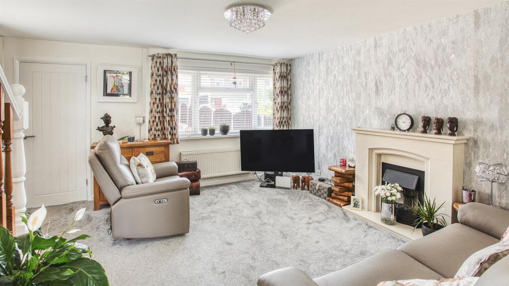 House in Derby, Mickleover - View 4