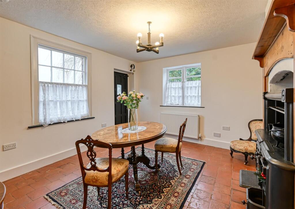 42 Riverside, Bridgnorth photo 3