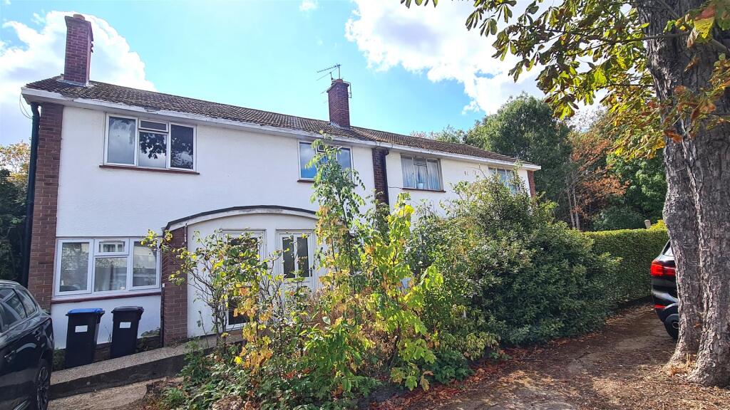 Main image of property: Holtwhites Hill, Enfield, EN2