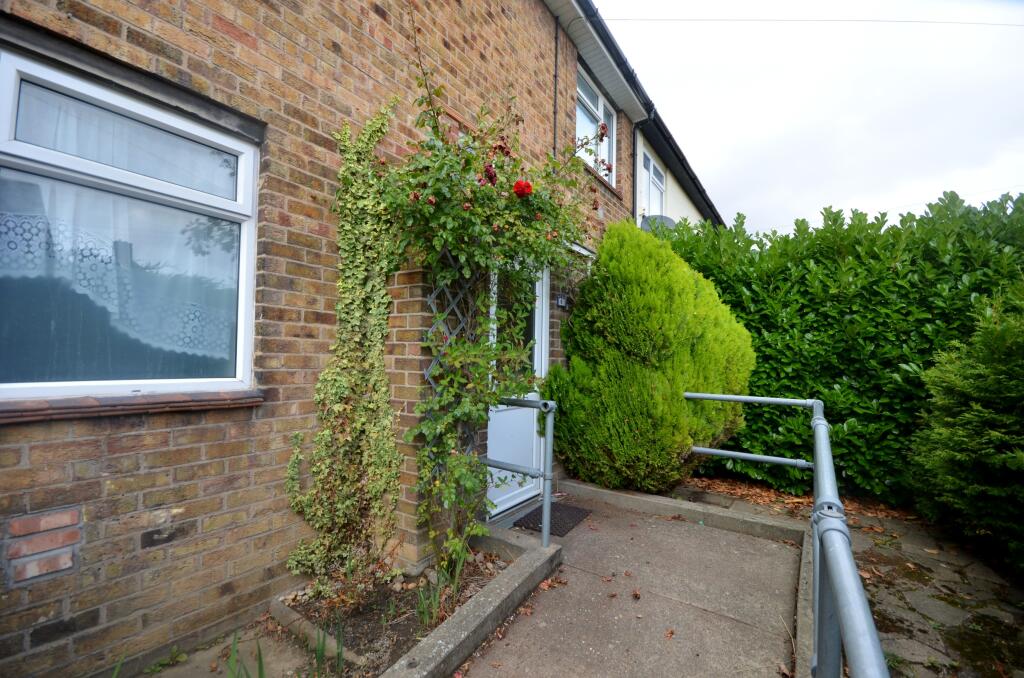 Main image of property: Winthorpe Road, Grimsby, DN33