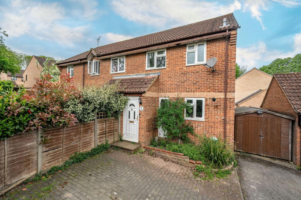 Main image of property: Wheeler Close, Whitchurch, RG28 7JX