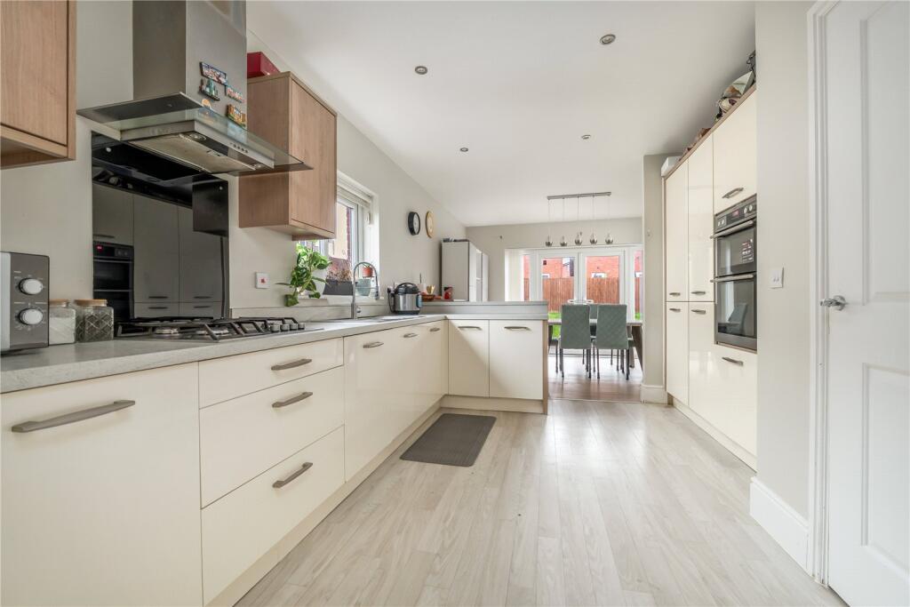 Rivenhall, Humberstone, Leicester, LE5 photo 3
