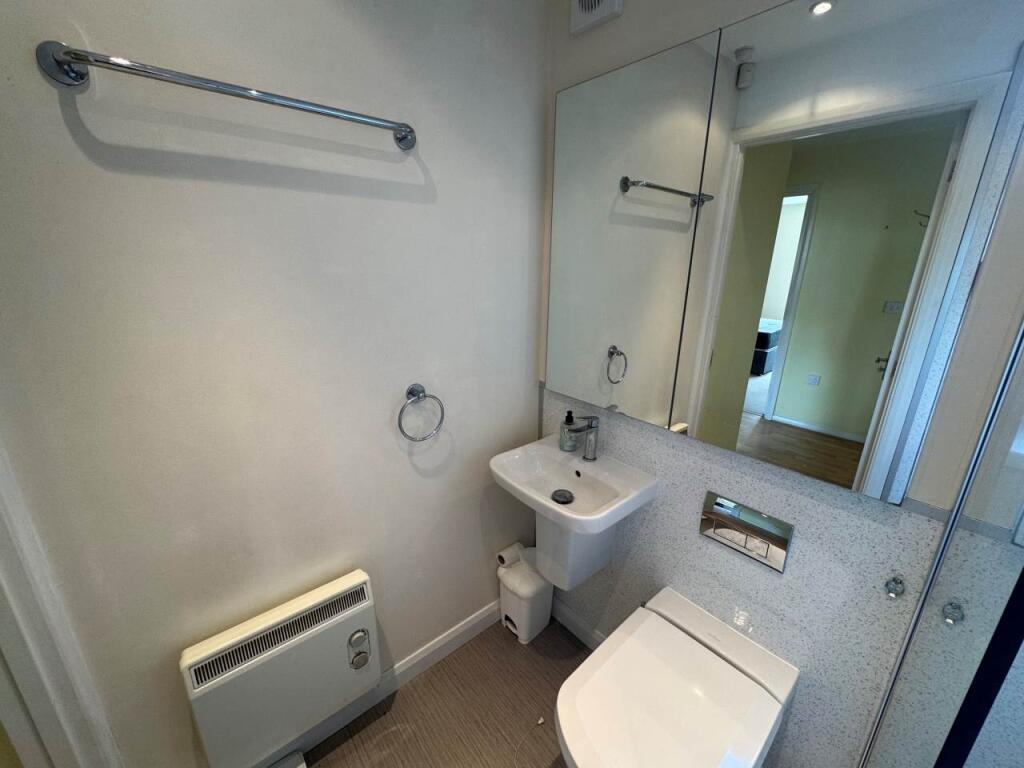 Apartment in Cardiff - More